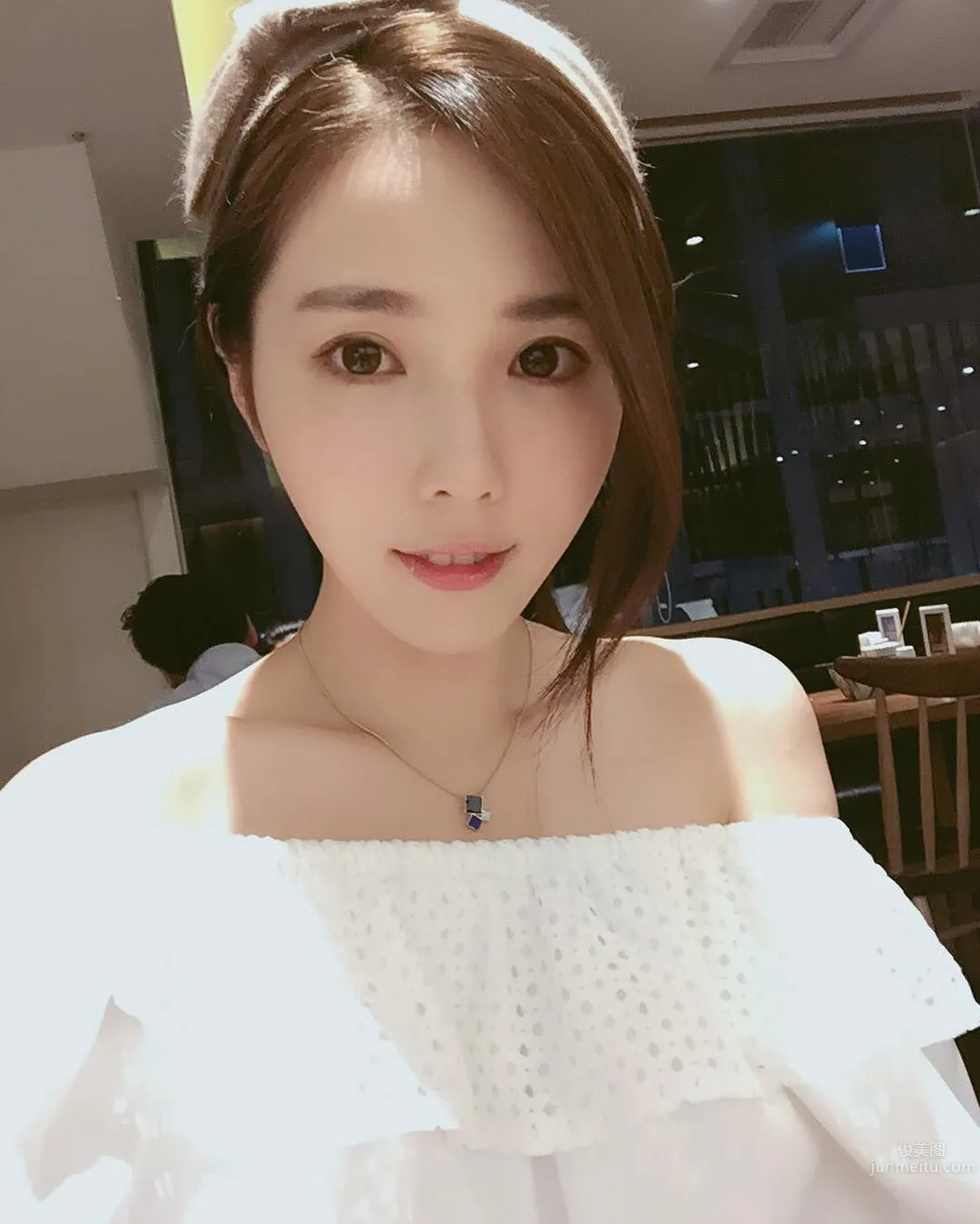Weather Anchor Zhu Qiyu, Charming and Elegant Campus Beauty photo 7