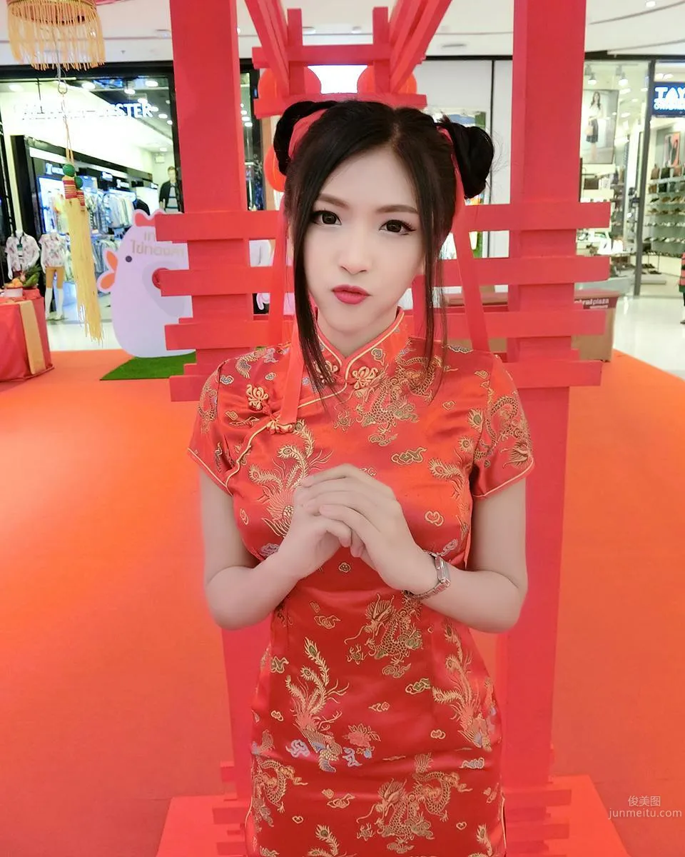 Thai Beauty Maneeya, Liverpool Football Baby photo 25