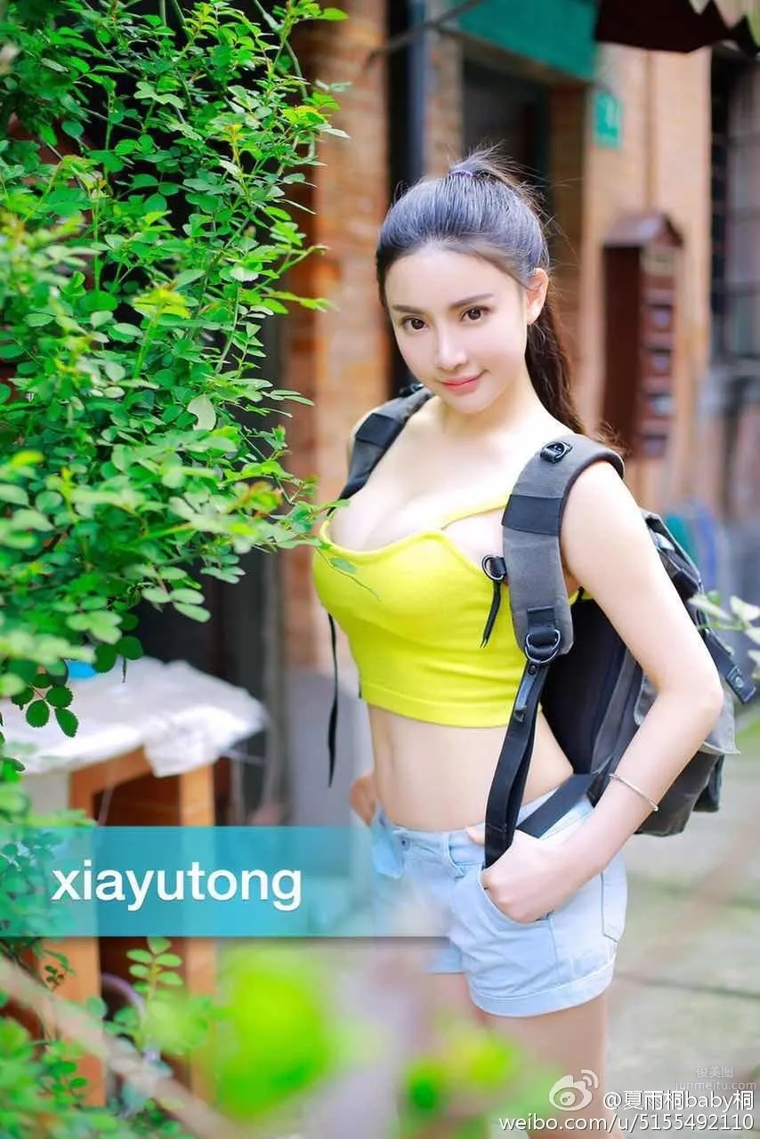 Long-Haired Beauty Xia Yutong Aesthetic Style Street Snap Photo Set photo 17