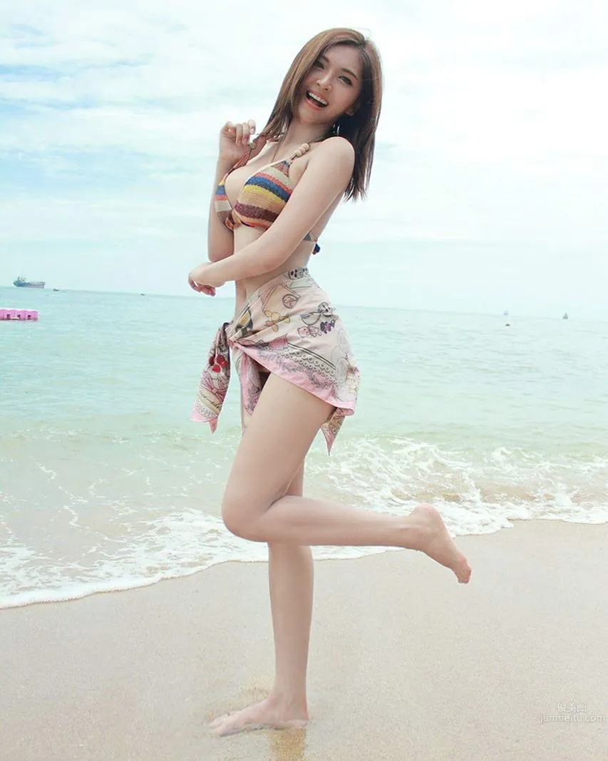 Thai Beauty Maneeya, Liverpool Football Baby photo 48