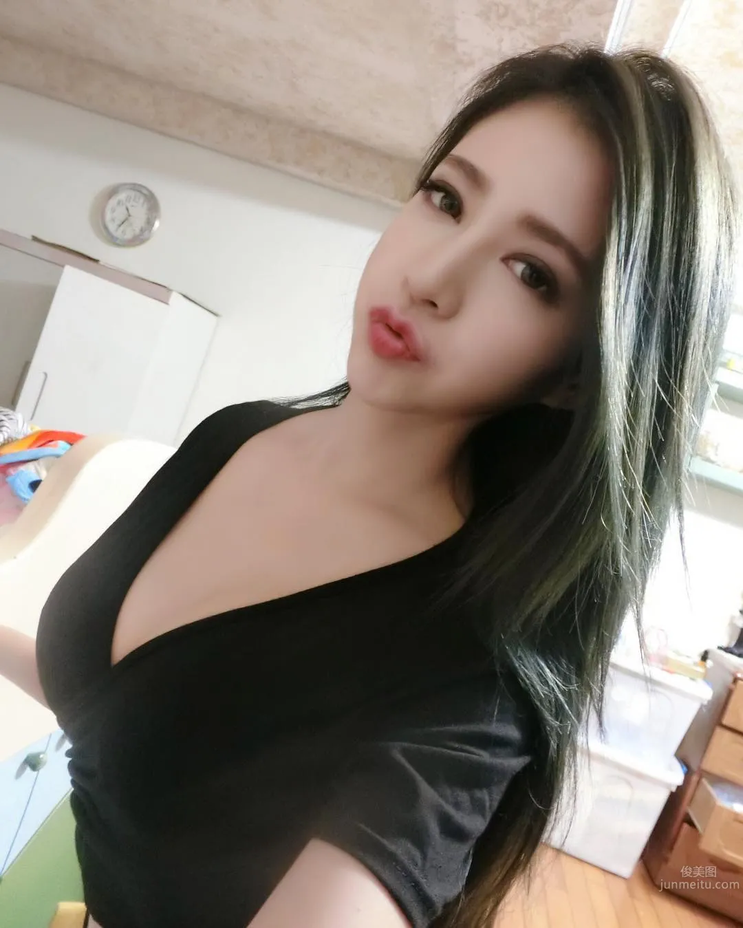 外拍女神陳雨䕕 厭世嬌容私房照 6