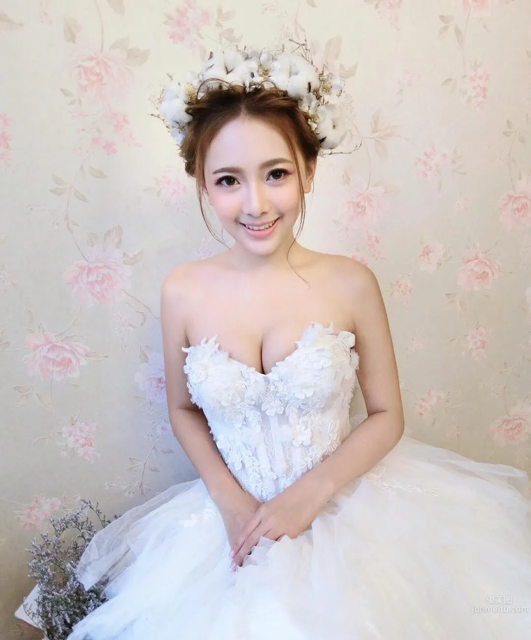 Perfect Goddess Xuanxuan Iris, A Pleasing Standard Beauty photo 27