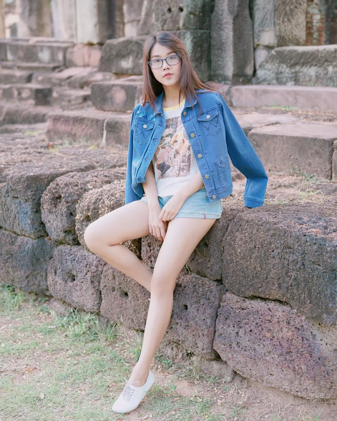 Glasses Girl Panidsara Nakha, A Down-to-Earth Thai Girl photo 23