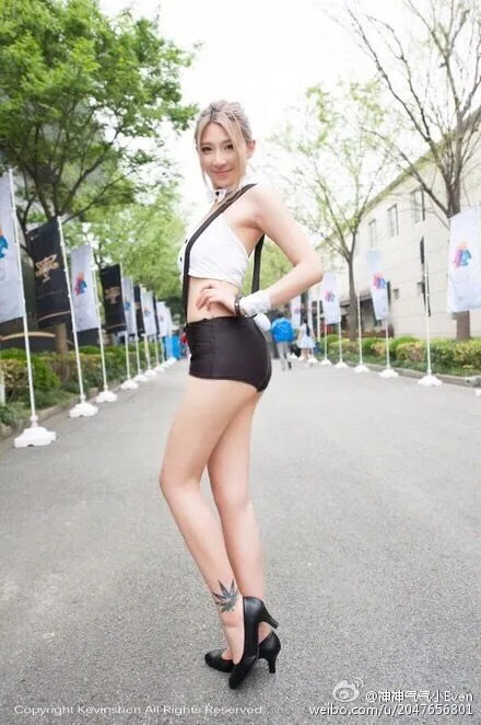 溫柔女孩顧伊雯 時尚微博寫真 36