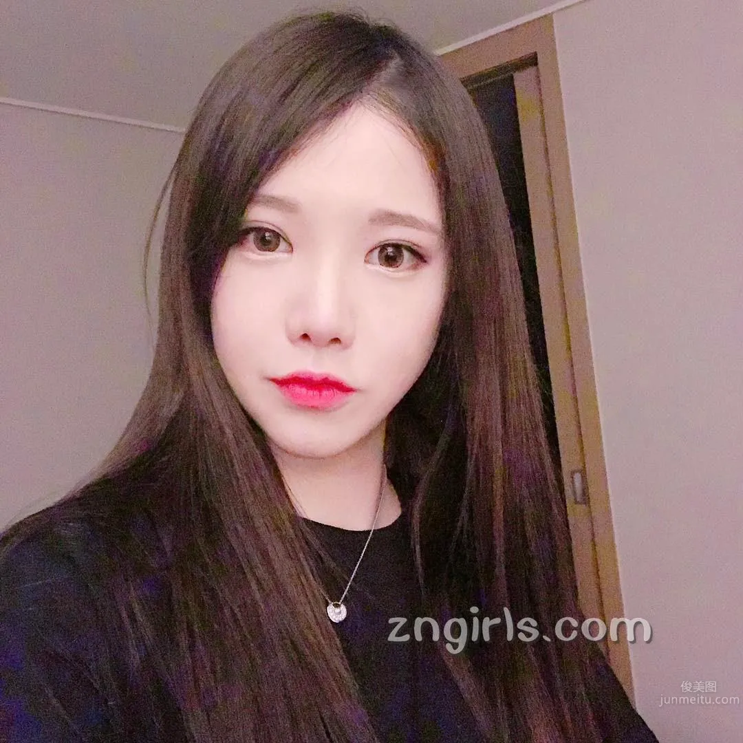 韓國蘿莉料理家素珍 傾心于各種美食小吃 16