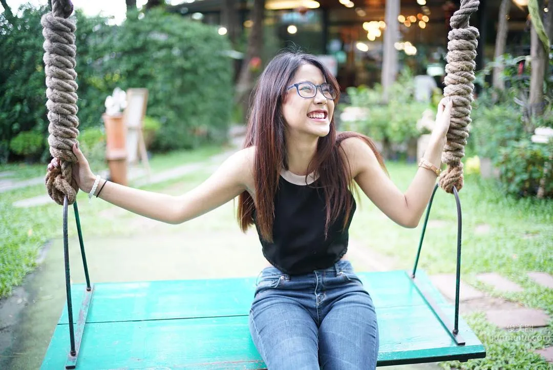 Glasses Girl Panidsara Nakha, A Down-to-Earth Thai Girl photo 32