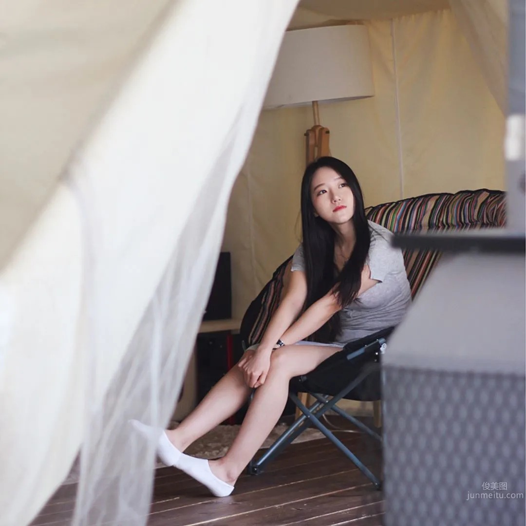 Korean Fresh Girl m_loveea Shows Off Hot Figure Doing Yoga photo 20