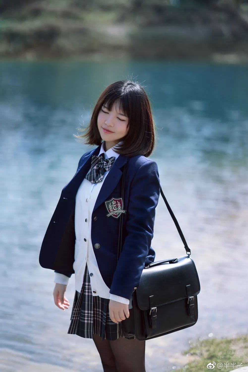 Ban Banzi: Cos photo 25