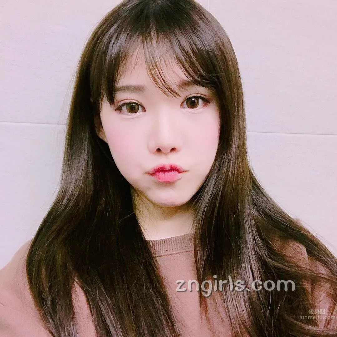 韓國蘿莉料理家素珍 傾心于各種美食小吃 19