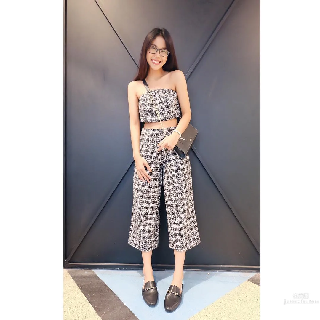 Glasses Girl Panidsara Nakha, A Down-to-Earth Thai Girl photo 27