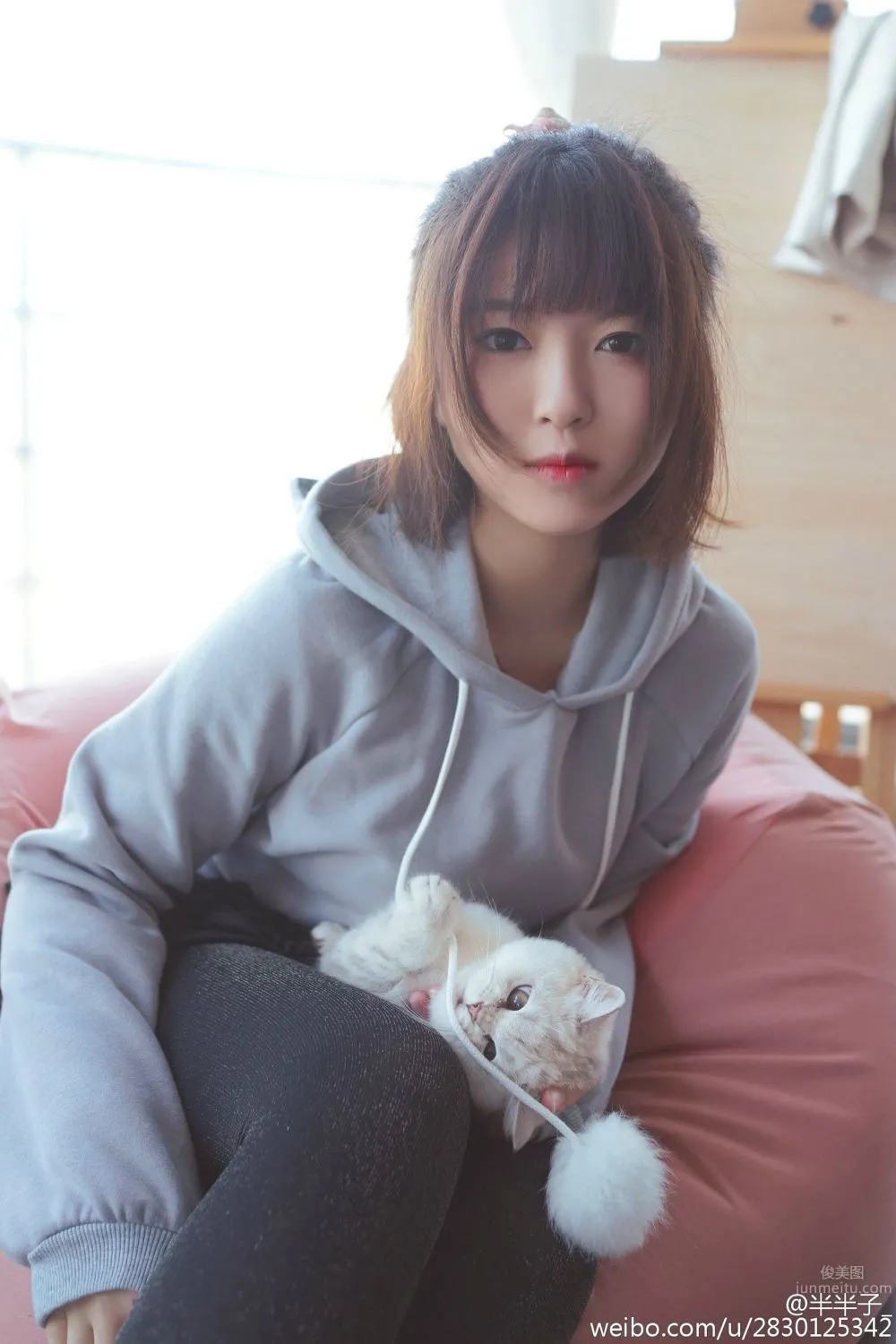 Ban Banzi: Cos photo 27