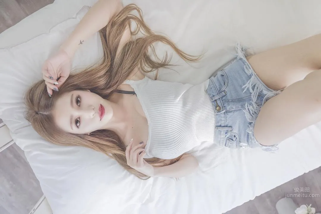 外拍女神陳雨䕕 厭世嬌容私房照 29