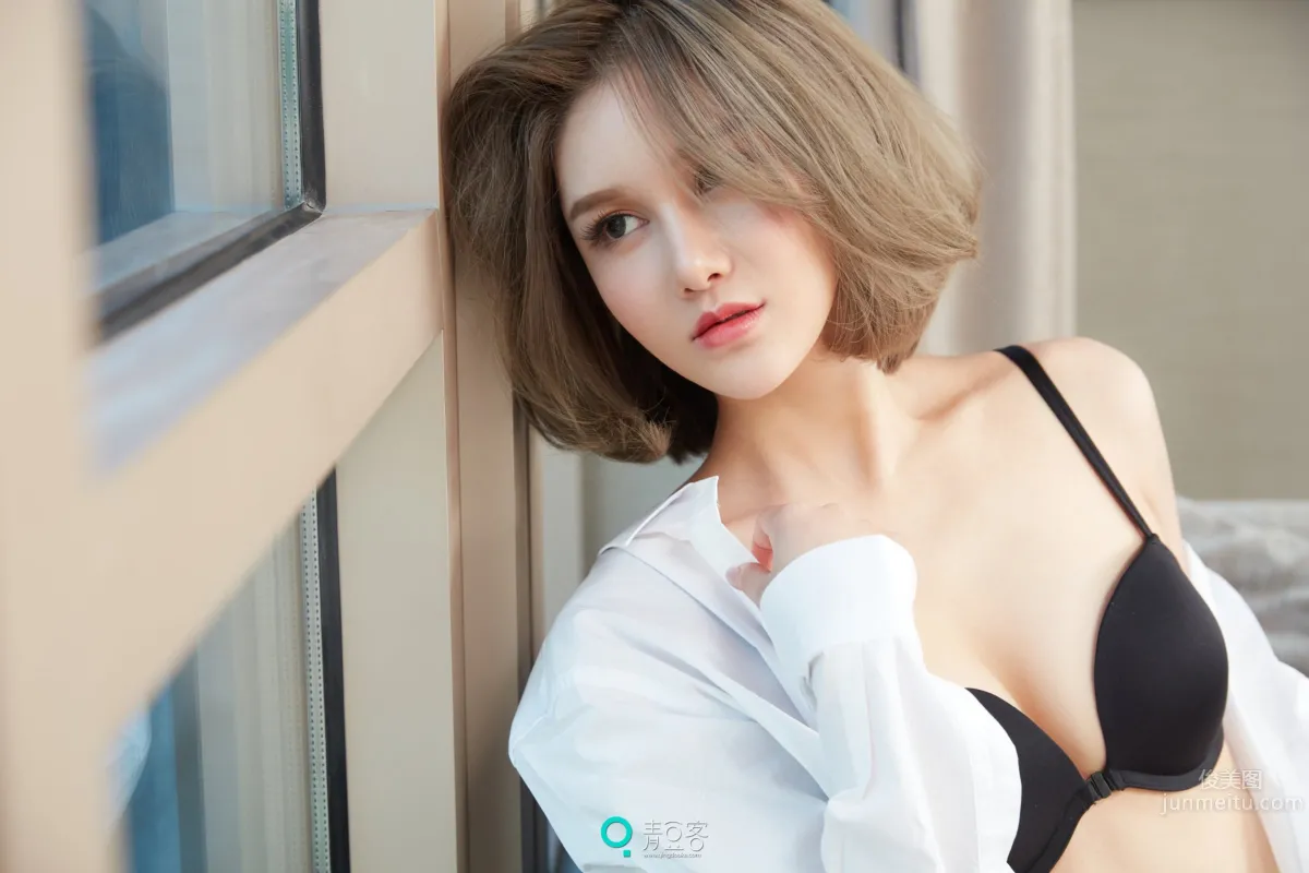 Xia Bei: Photo Set 2025 photo 8