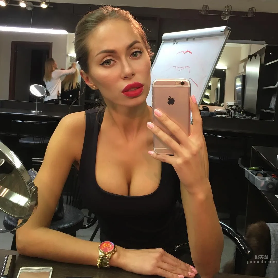 健身達人Galinka Mirgaeva 無與倫比的腰臀比例 3