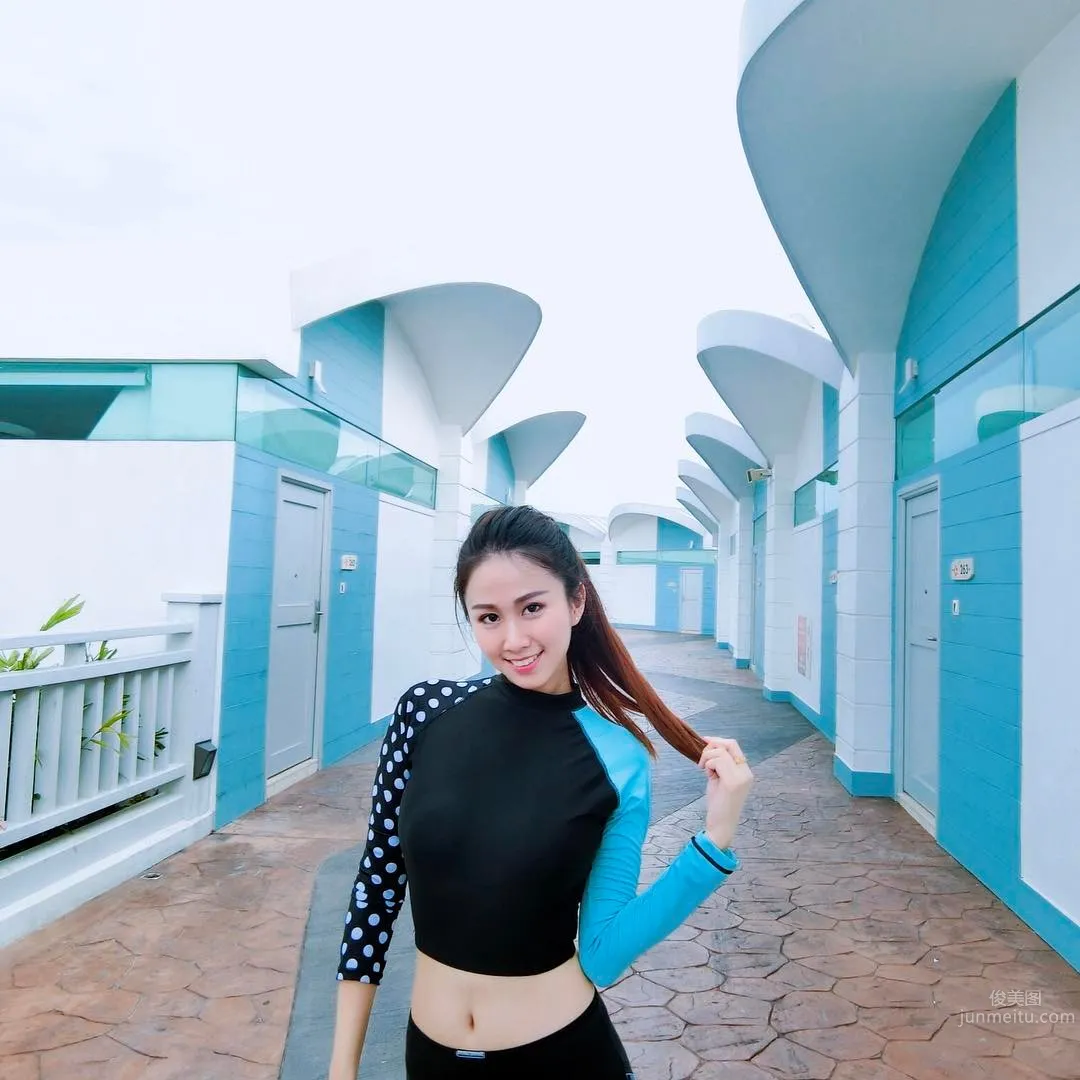 Malaysian Beauty Christine Pang Beach Beautiful Photos photo 23