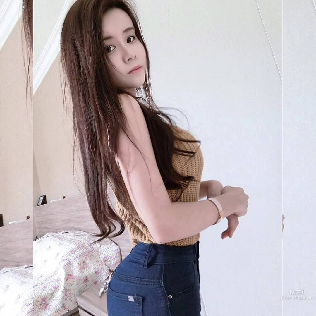 新國正妹Winnie Choo 歐派小隻馬甜美外拍 12