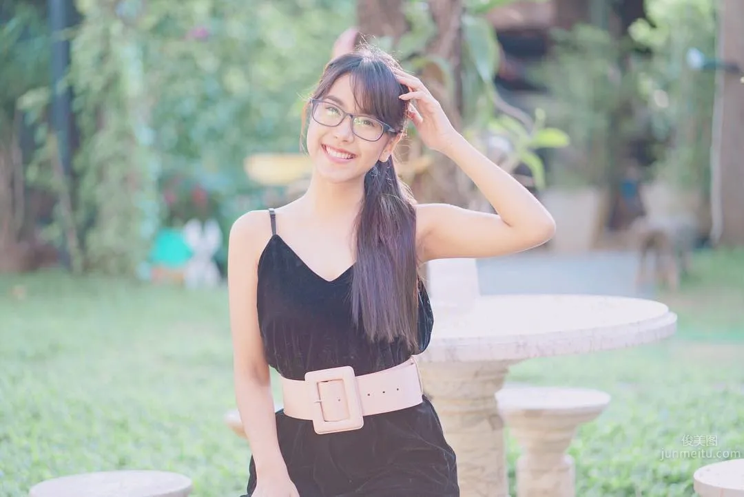 Glasses Girl Panidsara Nakha, A Down-to-Earth Thai Girl photo 19