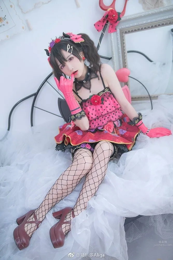 Trickster Girl Aileduo Aliga, the Coser Who Breaks Through the Wall of Dimensions photo 10