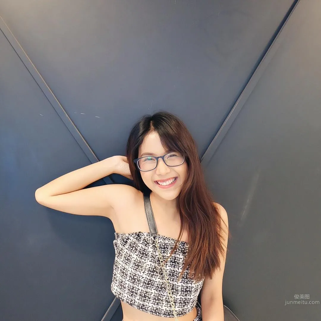 Glasses Girl Panidsara Nakha, A Down-to-Earth Thai Girl photo 28