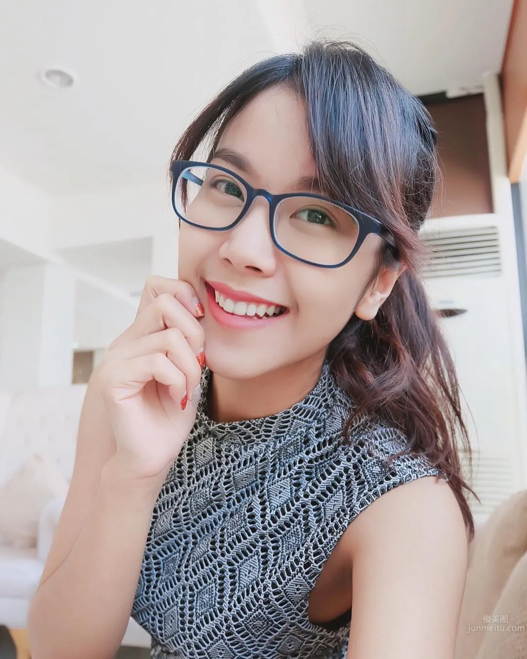 Glasses Girl Panidsara Nakha, A Down-to-Earth Thai Girl photo 26