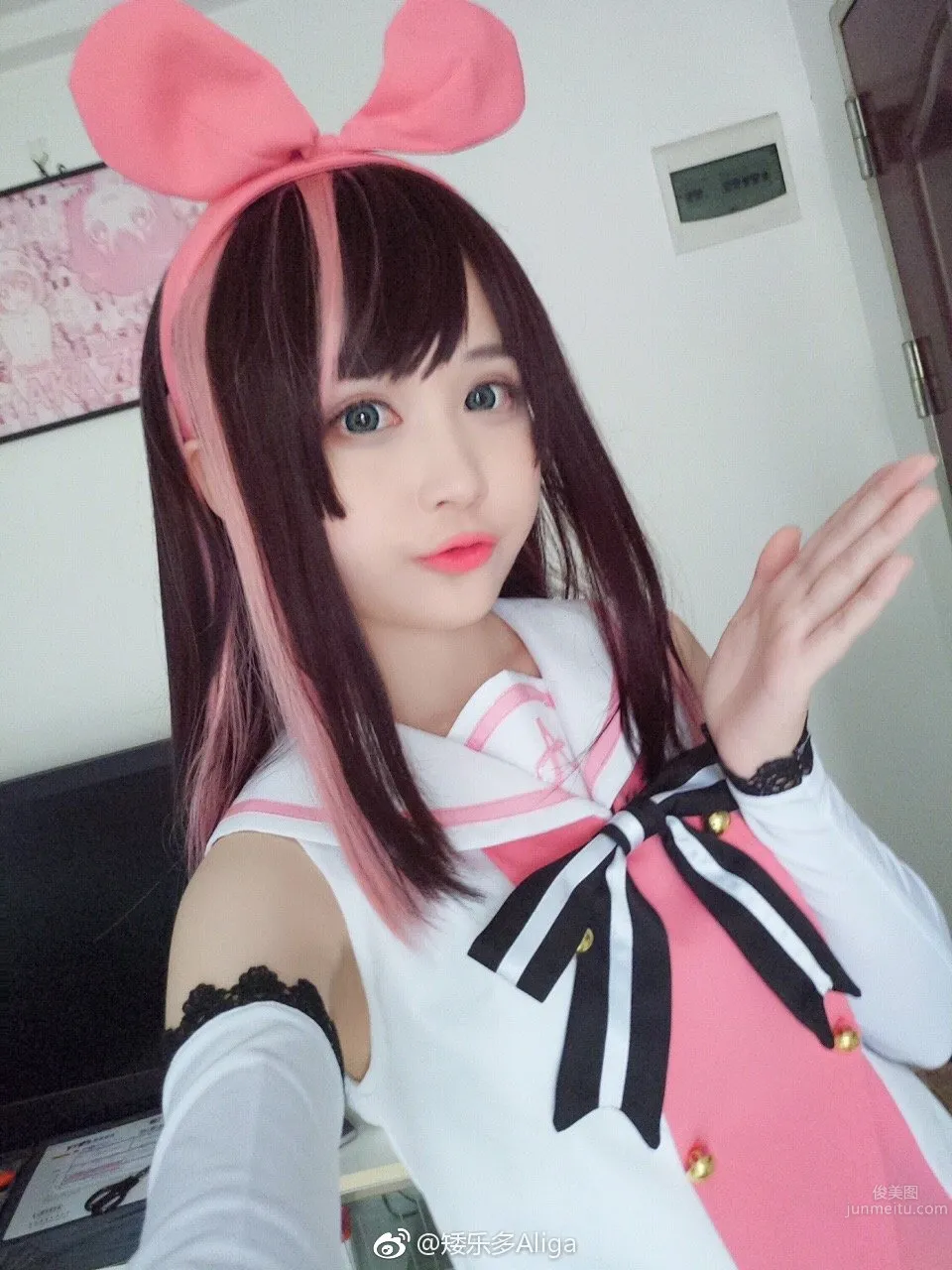 Trickster Girl Aileduo Aliga, the Coser Who Breaks Through the Wall of Dimensions photo 1
