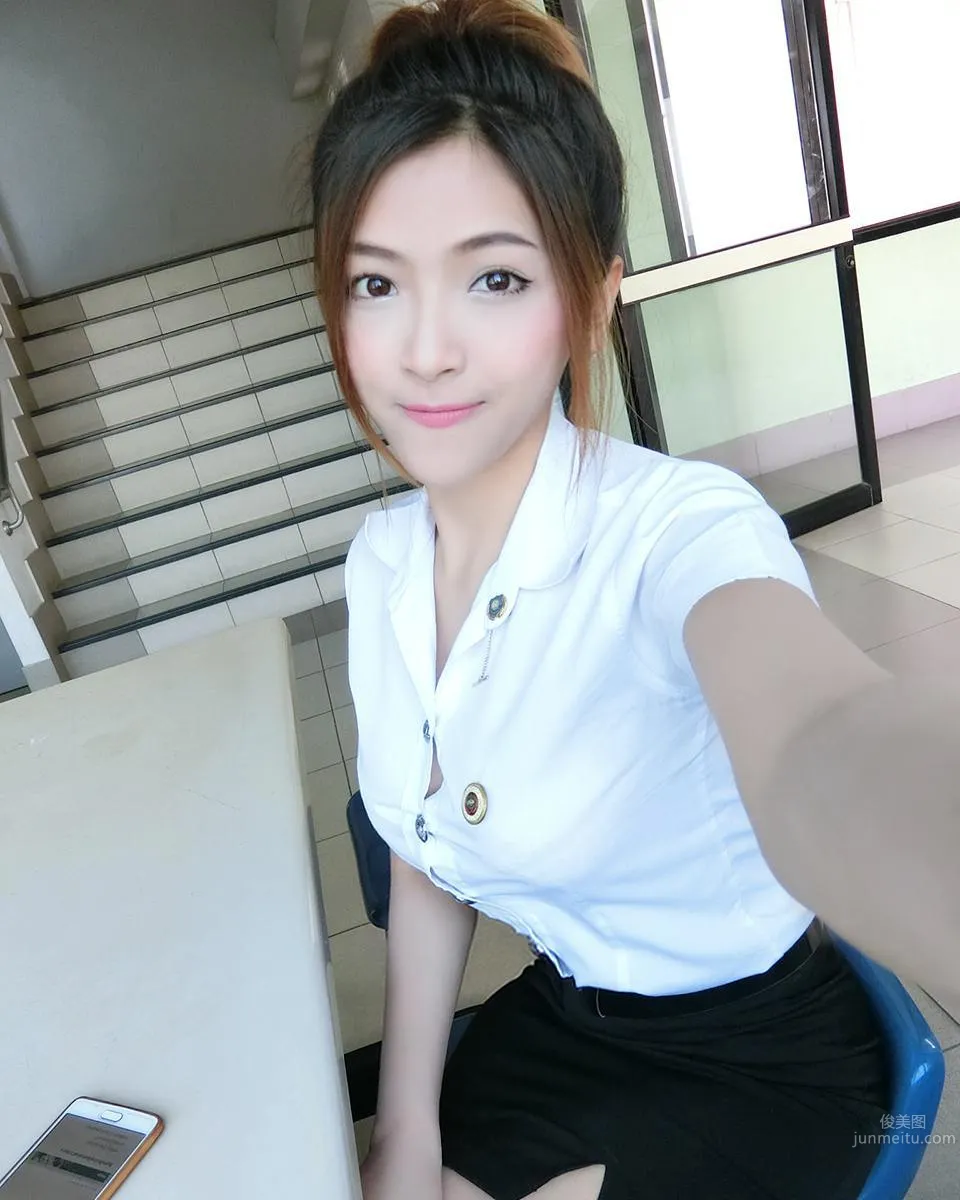 Thai Beauty Maneeya, Liverpool Football Baby photo 29