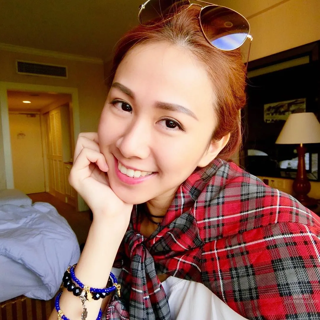 Malaysian Beauty Christine Pang Beach Beautiful Photos photo 9