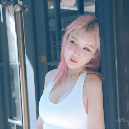 新國美女博主Mykxii 治愈系舒心私房照
