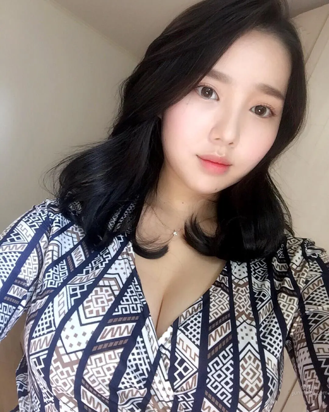 Korean Cute Girl Lee Yu Min Figure That Cannot Be Contained photo 18