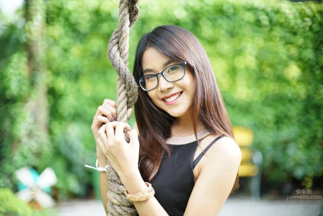 Glasses Girl Panidsara Nakha, A Down-to-Earth Thai Girl photo 31