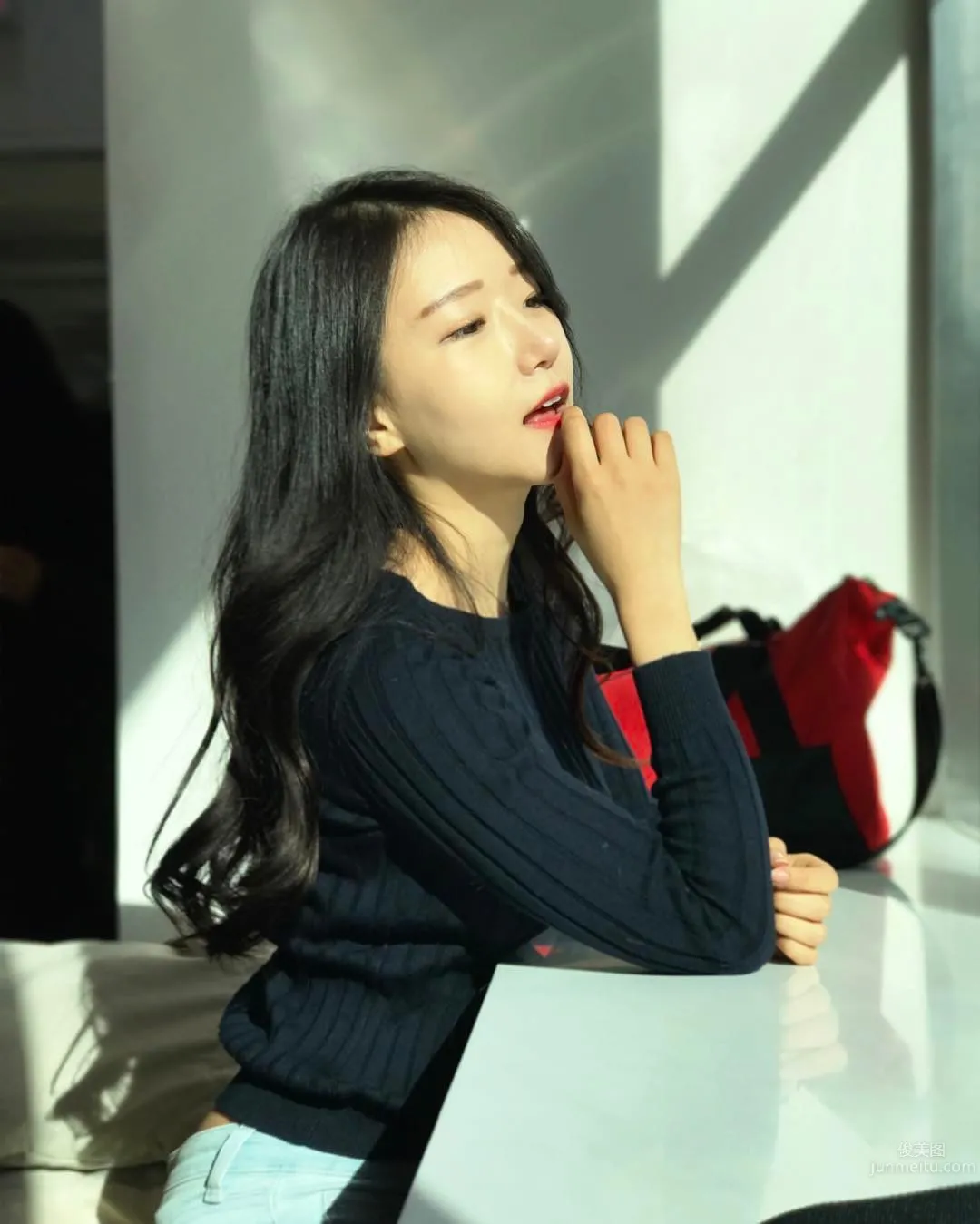 Korean Fresh Girl m_loveea Shows Off Hot Figure Doing Yoga photo 3