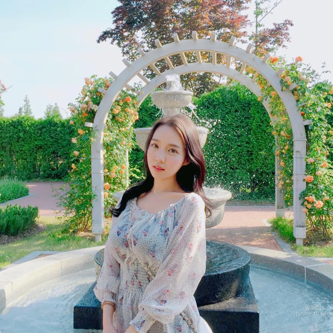 Korean Cute Girl Lee Yu Min Figure That Cannot Be Contained photo 10