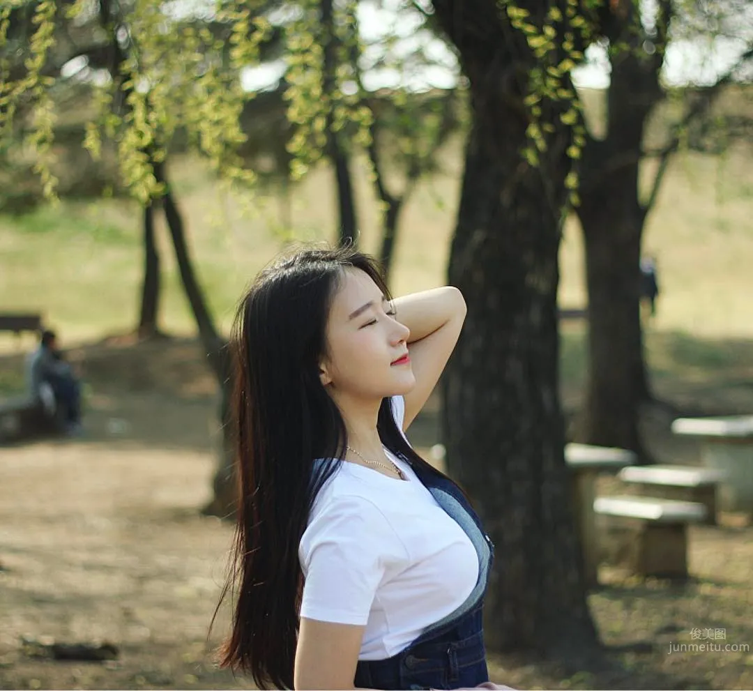 Korean Fresh Girl m_loveea Shows Off Hot Figure Doing Yoga photo 21