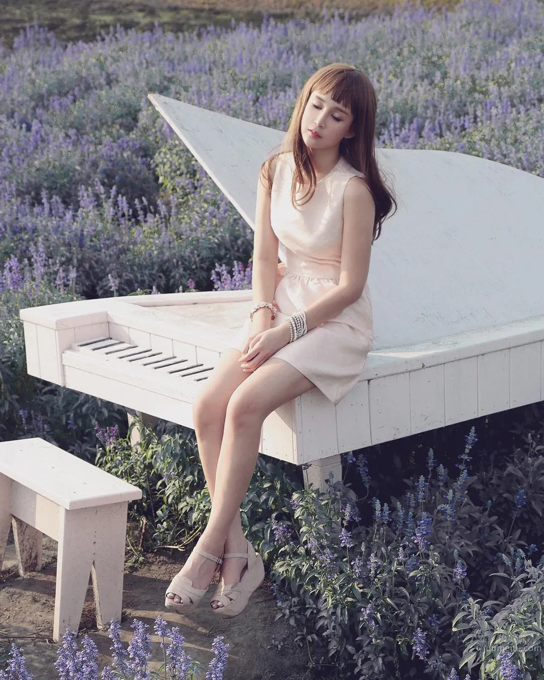 New Country Beauty Blogger Mykxii, Healing and Comforting Private Shoot photo 2
