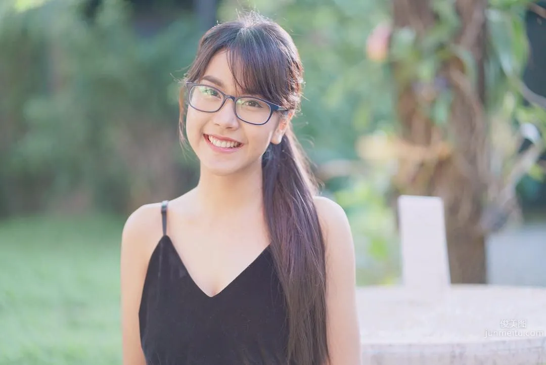 Glasses Girl Panidsara Nakha, A Down-to-Earth Thai Girl photo 21