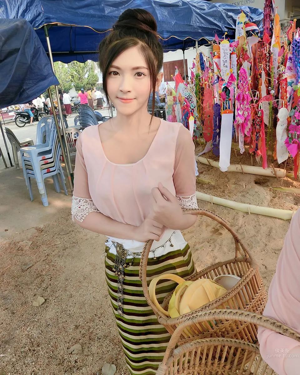 Thai Beauty Maneeya, Liverpool Football Baby photo 45