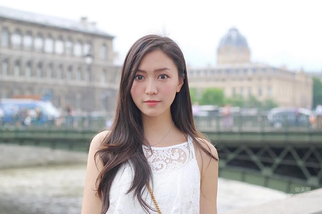 Hong Kong Model Zhang Xinxin Eye-Catching Street Photos photo 10