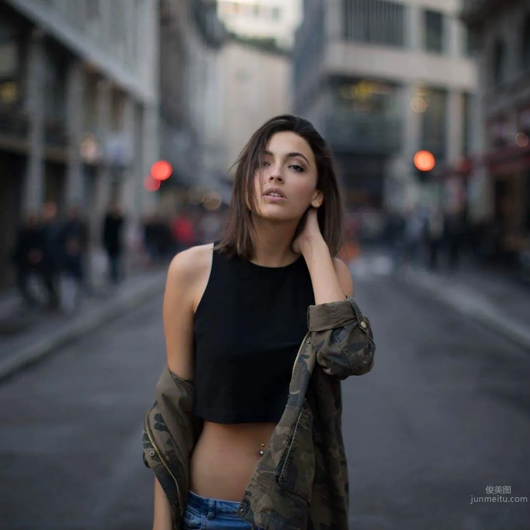9頭身嫩模Erika Albonetti 意大利濃濃女人味 13