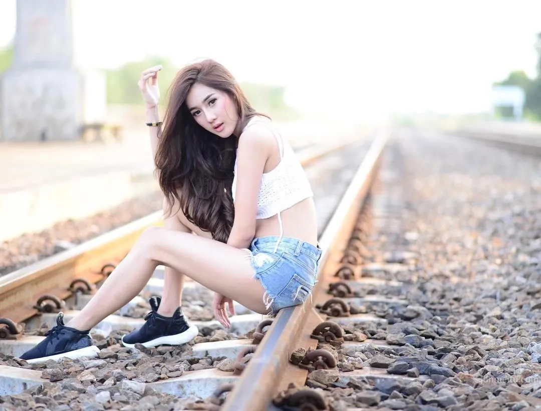 泰國車模Aomamp Narak 身材曲線太犯規 15