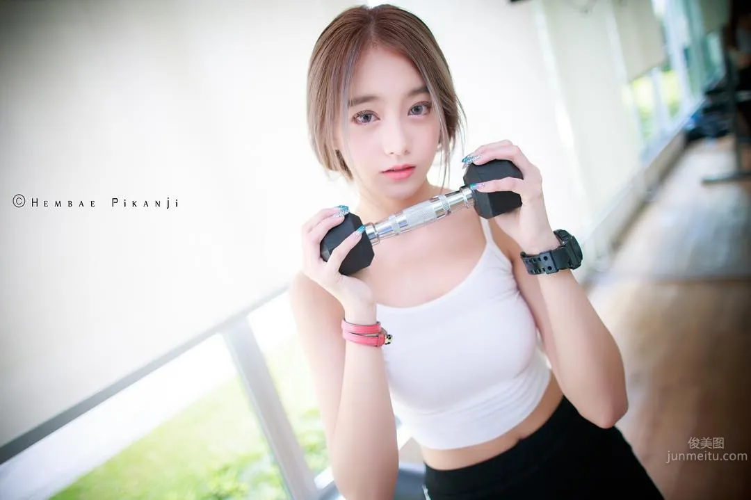 清纯美女Pimploy Chitranapawong唯美写真_23