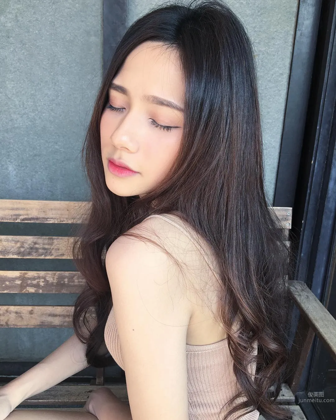 曼谷校花Itim Atchara 靈動美麗落落大方 18