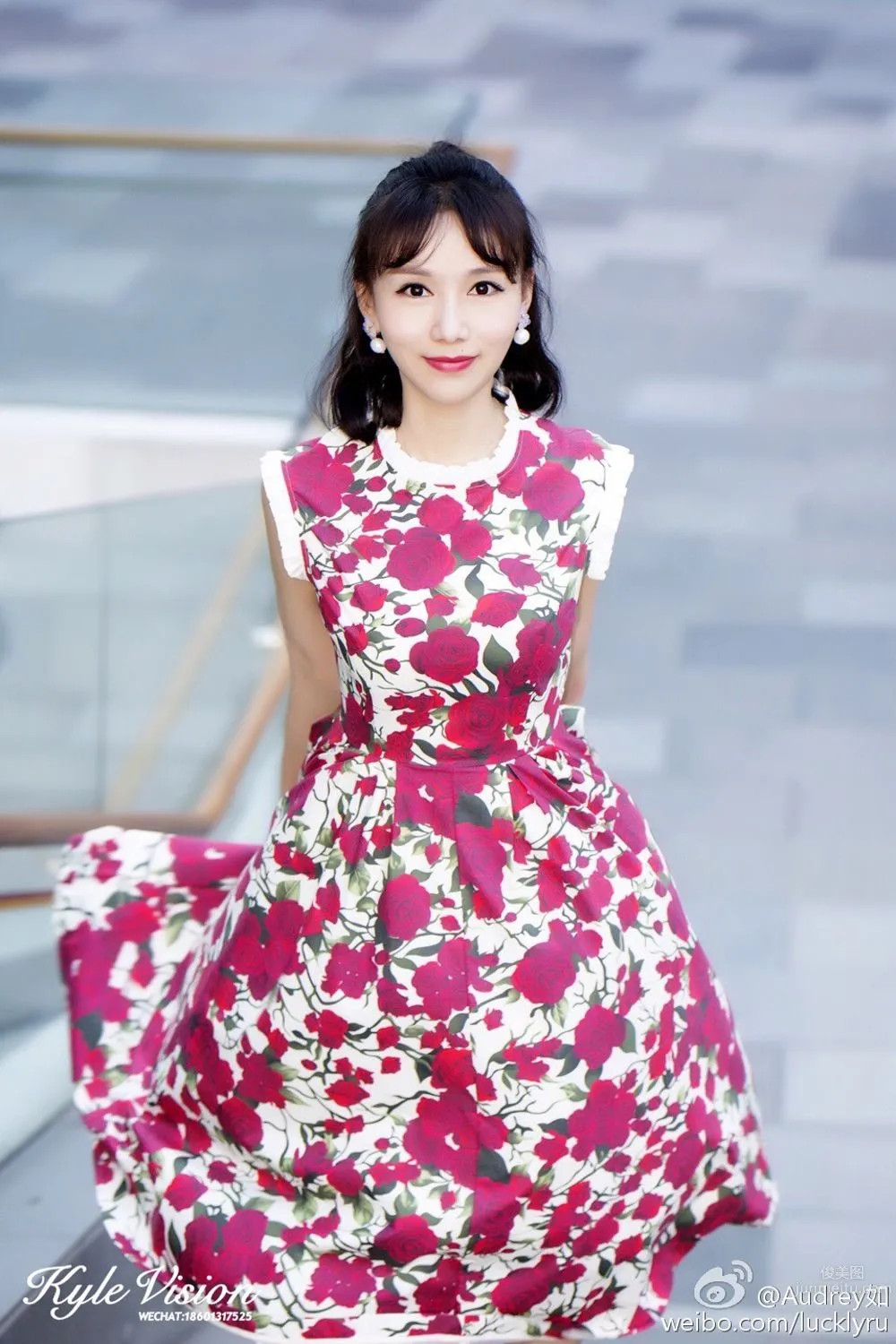 Elegant Beauty Audrey Ru, Fresh Street Snap and Beautiful Home photo 13