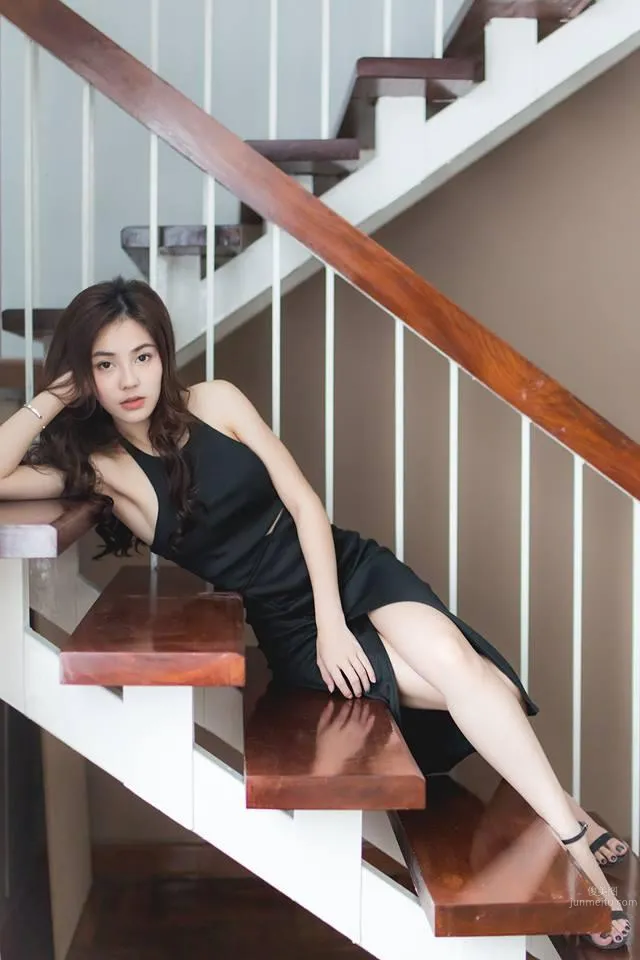 泰國女神Tadshanok Chulanond家居唯美系寫真 16