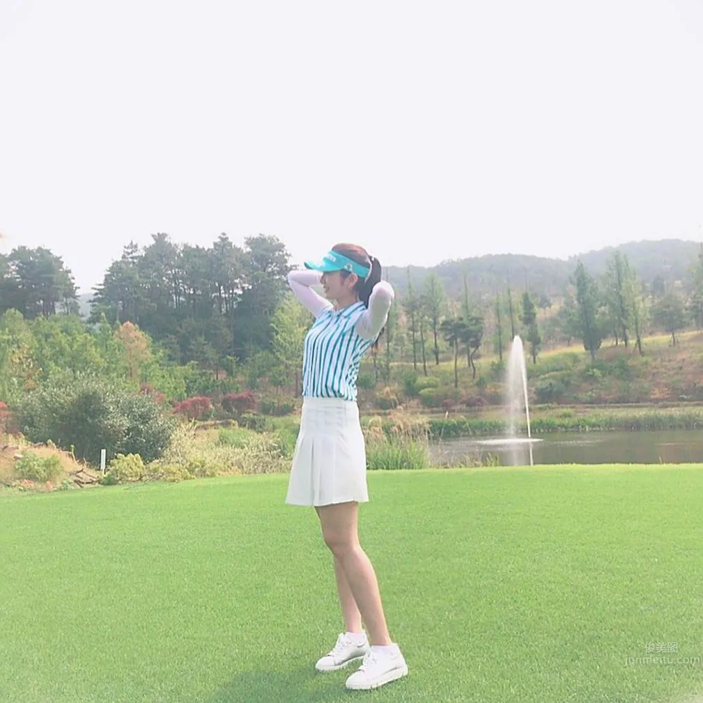 體育美女播報員鄭珠姬 氣質高雅身材高挑 14