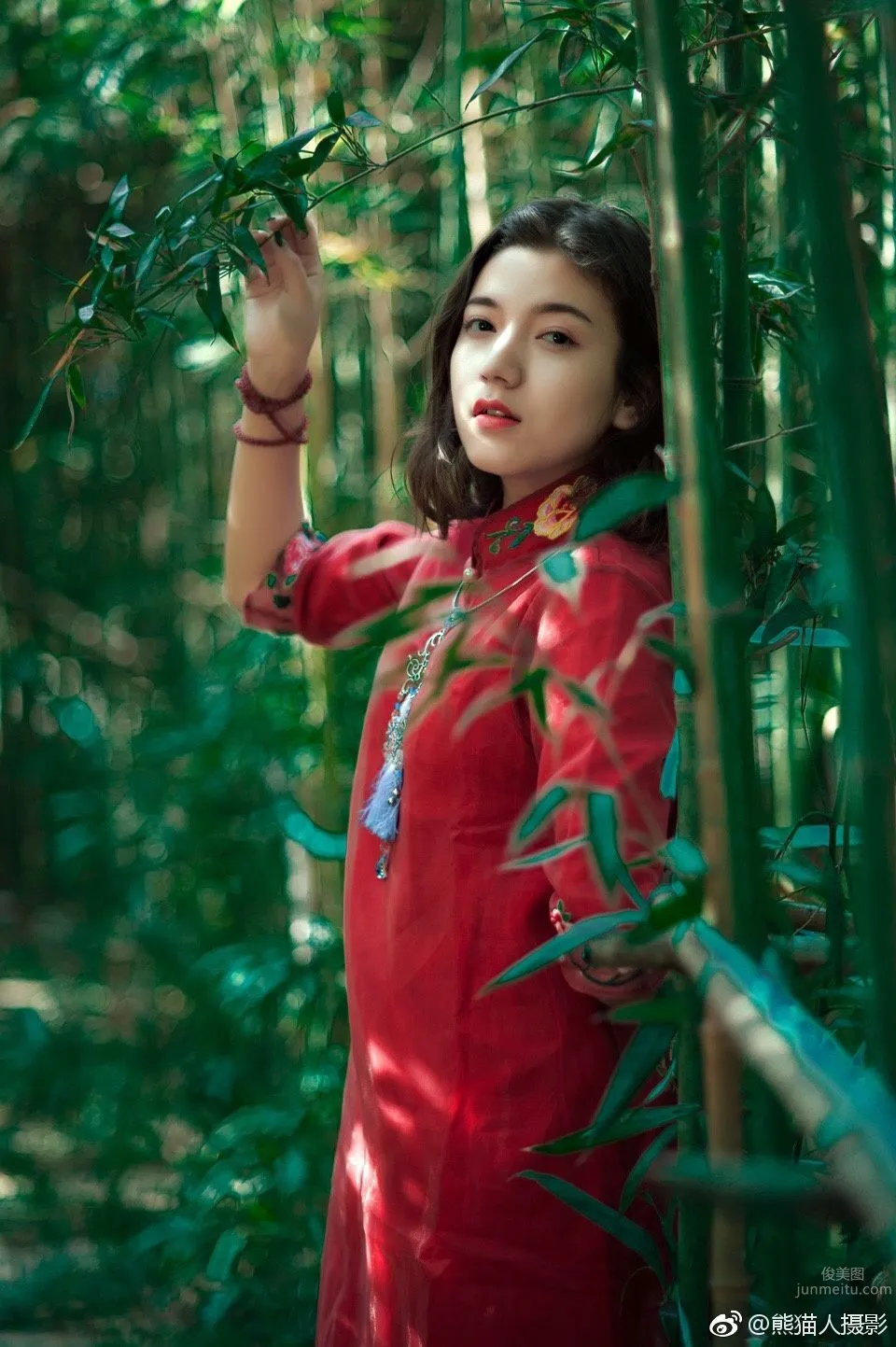 维族美女苏比 微博时尚私房写真_60