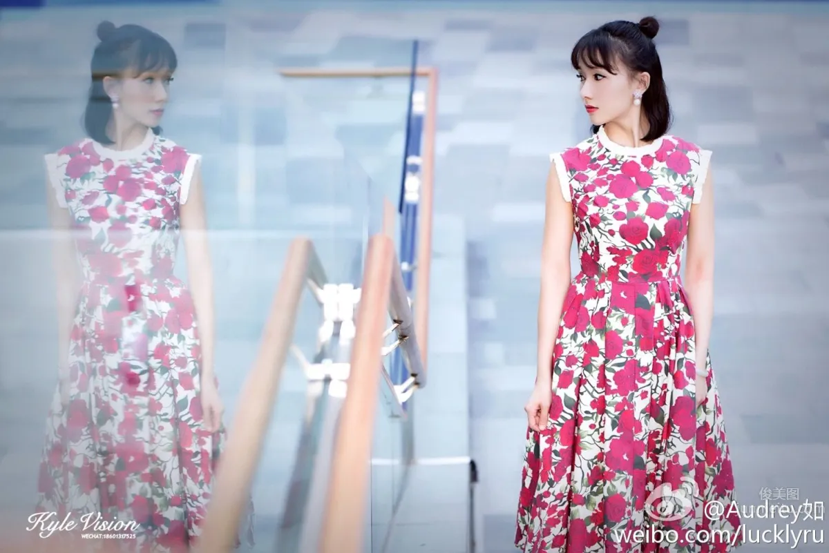 Elegant Beauty Audrey Ru, Fresh Street Snap and Beautiful Home photo 17