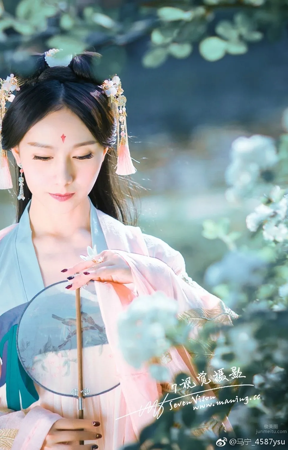 Classical Beauty Audrey Ru, Elegant Bearing Across Ten Miles of Peach Blossoms photo 8