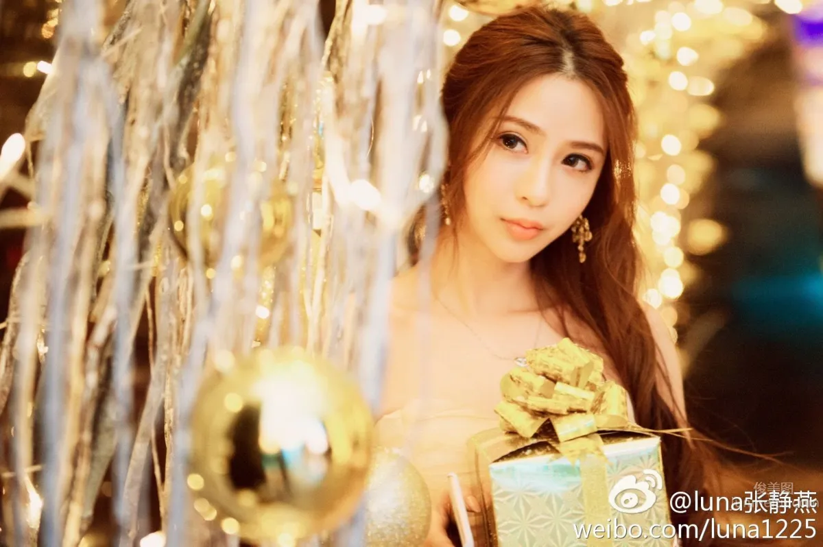 摩羯美眉张静燕 微博私房定制写真_11