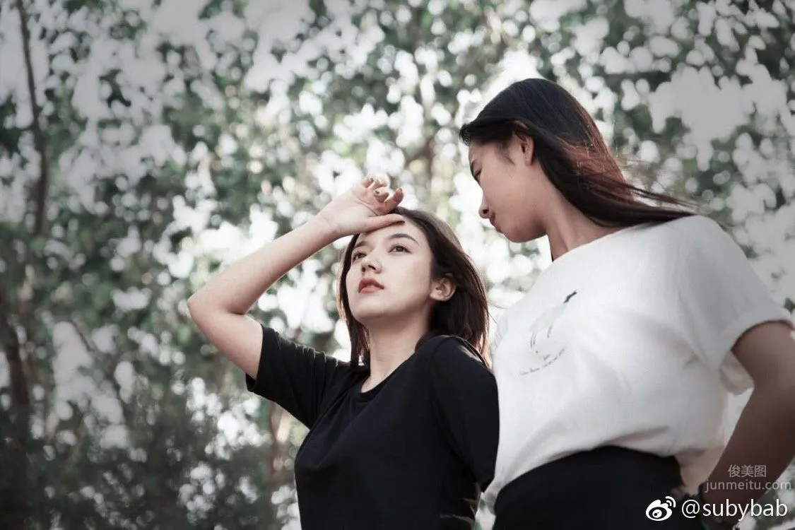 維族美女蘇比 微博時尚私房寫真 21