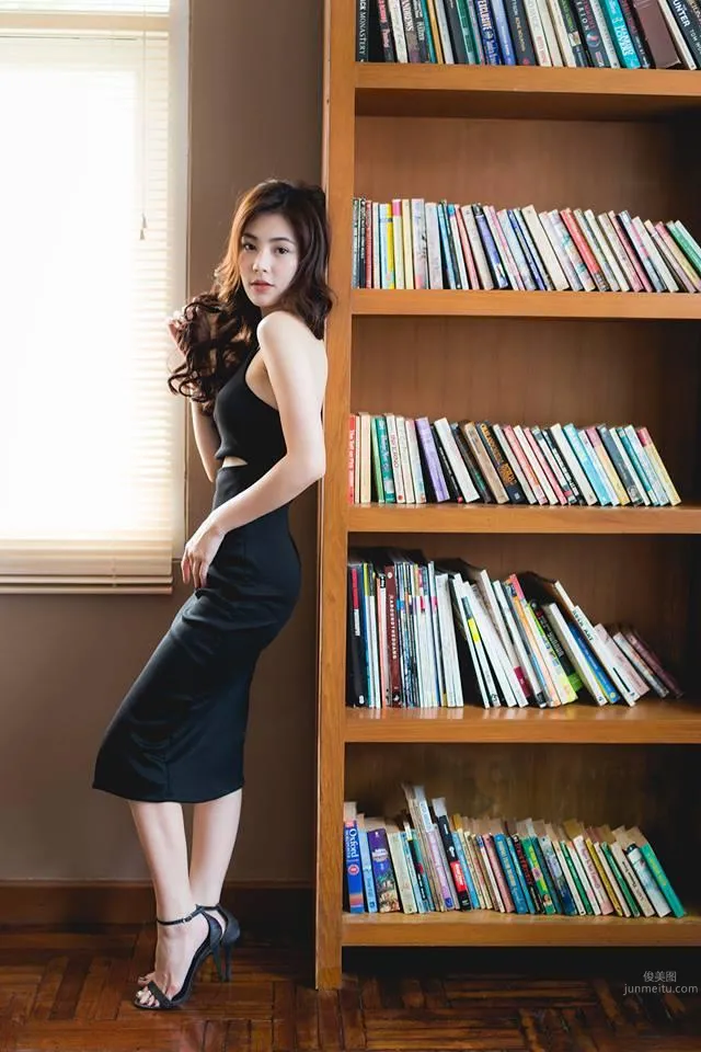 泰國女神Tadshanok Chulanond家居唯美系寫真 10